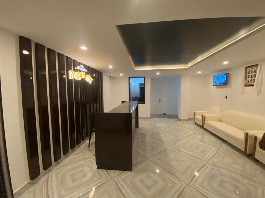 9 Atop Hotel Ґанґток Екстер'єр фото