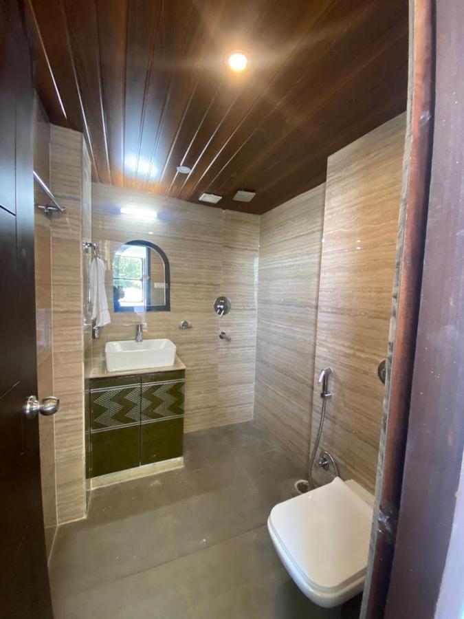 9 Atop Hotel Ґанґток Екстер'єр фото