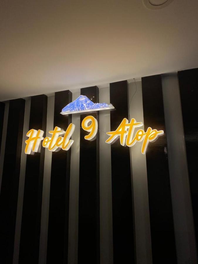 9 Atop Hotel Ґанґток Екстер'єр фото
